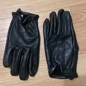 Breaking hearts and burning rubber leather gloves size medium